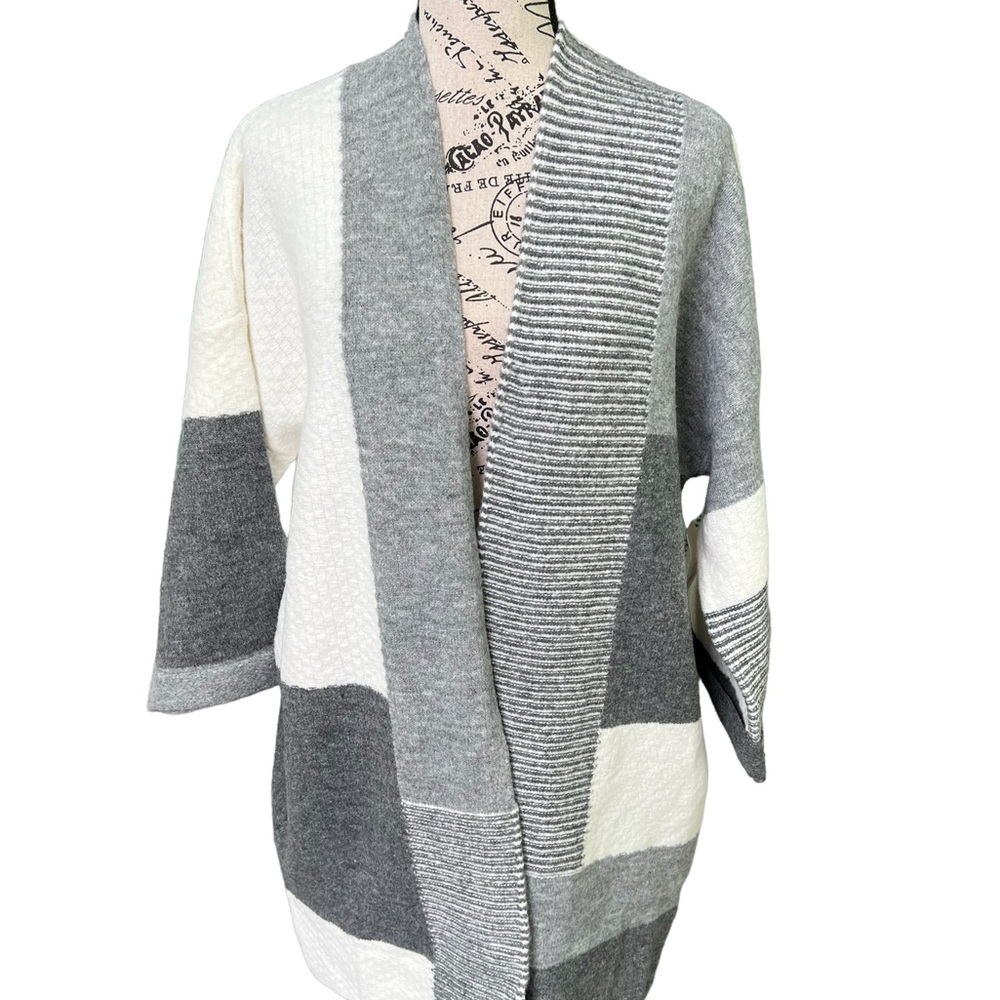 Cyrus Sweater - Picture 3 of 11
